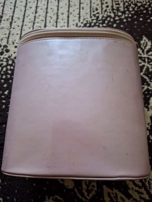 Pilnie oddam kuferki na kosmetyki, drobiazgi za darmo