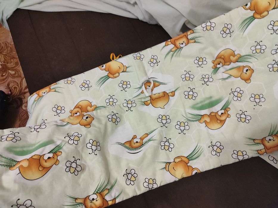 Бортики в ліжечко постіль