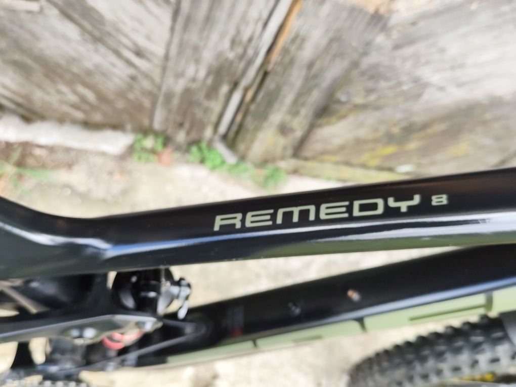 Trek Remedy 8 Rama L