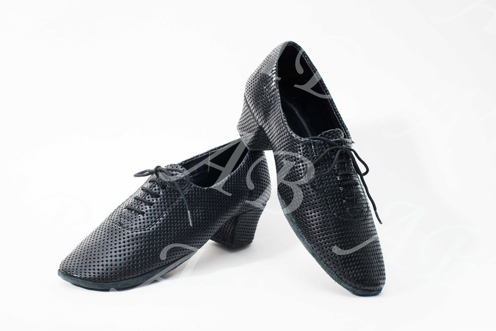 Взуття для бальних танців. Жіноче, чоловіче, дитяче.