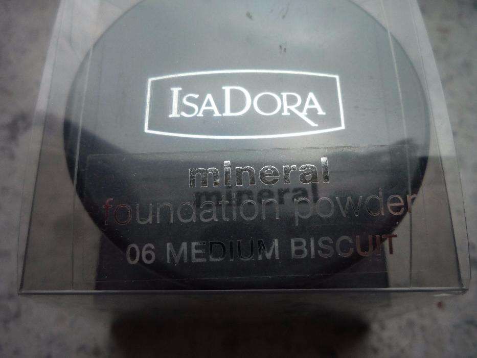IsaDora Mineral Foundation Powder