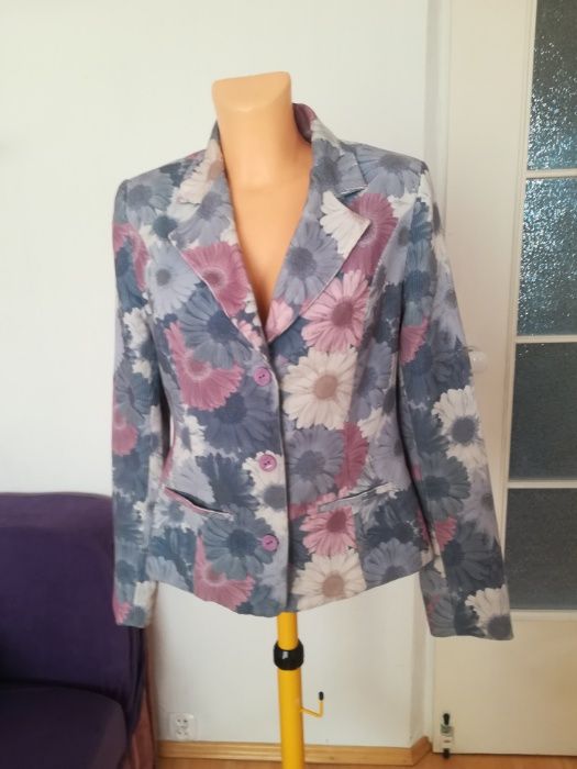 Piękny modny żakiet w kwiaty roz.40 jak nowy