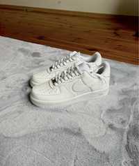 Nike air force 1 biale