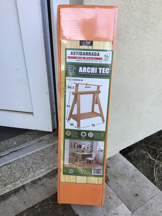 Cavalete novo ARCHI TECH 45X70 altura ajustável