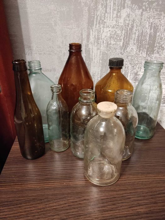 Старые/старинные бутылки и вазы