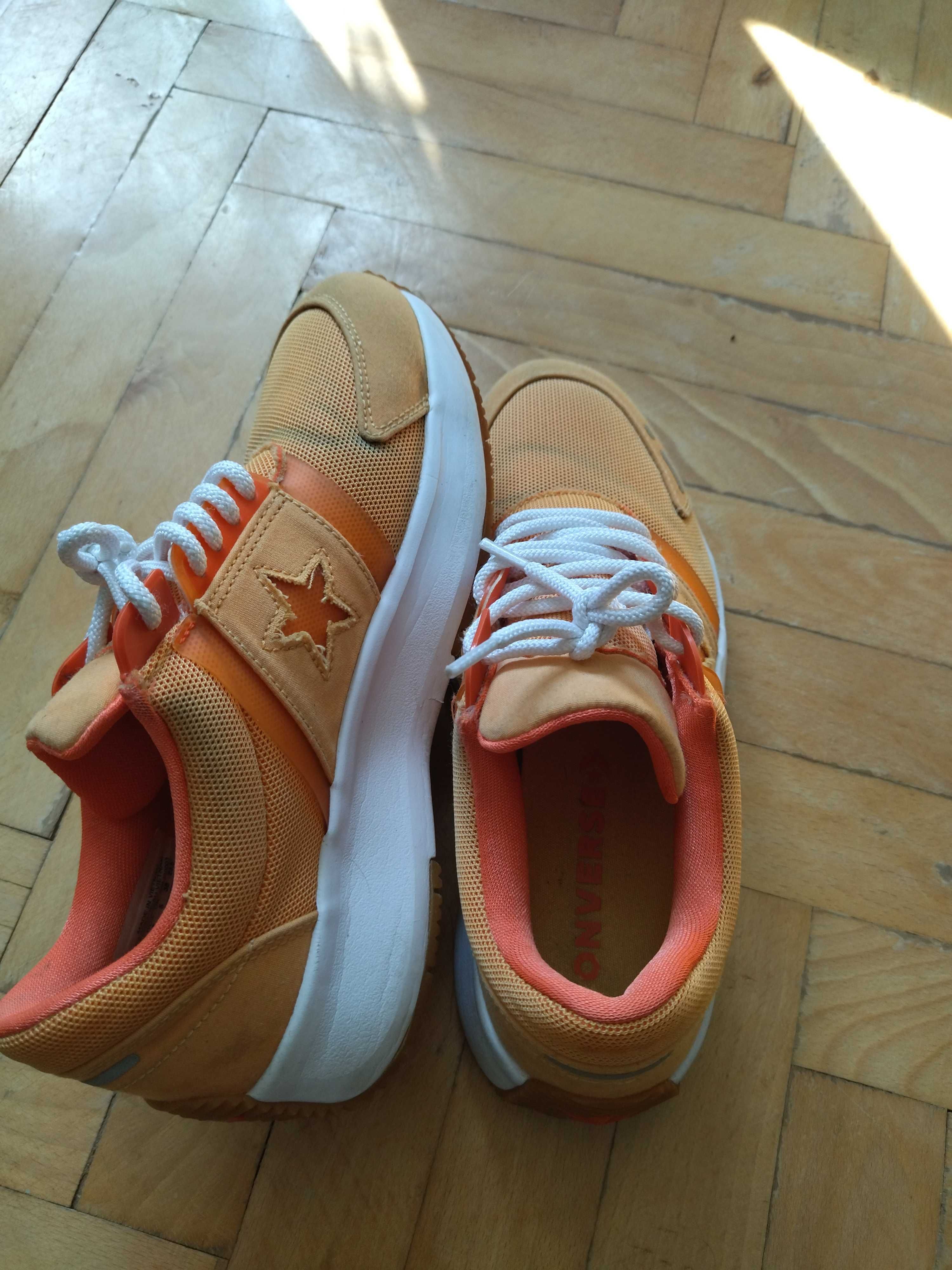 Converse Run Star Melon Baller/ Turf Orange