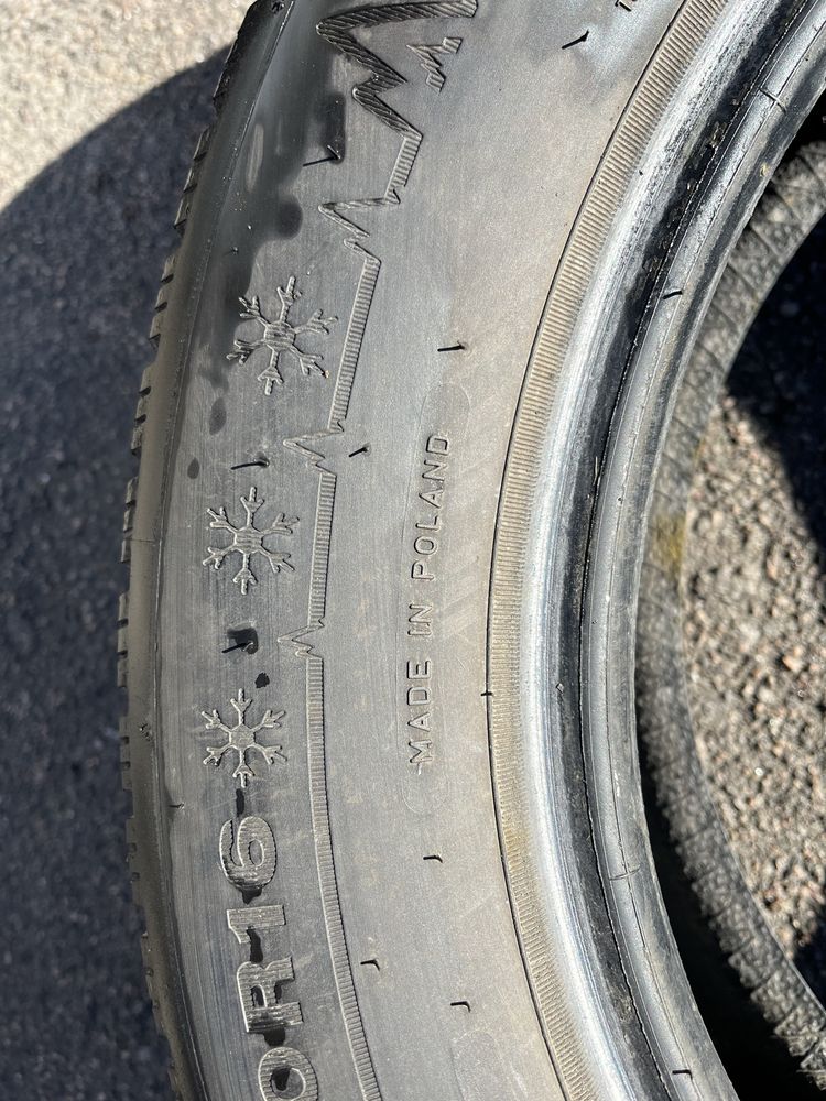 Ризіна б/у в хорошому стані 215/60/16 DUNLOP