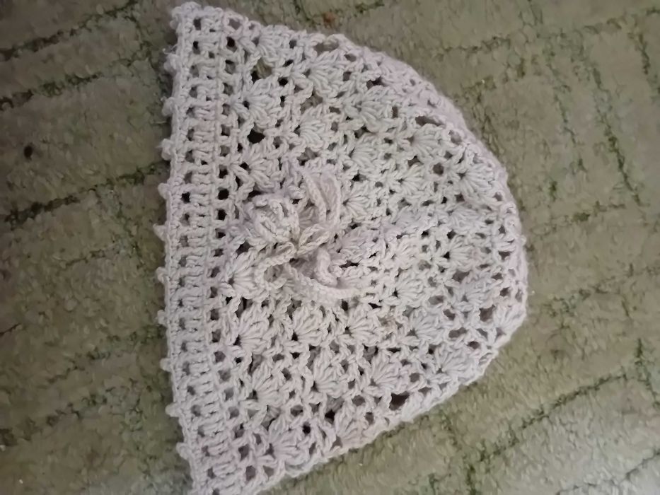 Czapeczka dziergana 3 lata