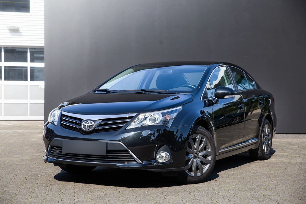 Toyota Avensis Toyota Avensis 1.6 Premium EU5 Valvematic + Akcesoria | Bezywypadkowy