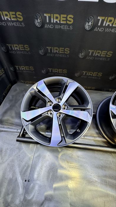 Peugeot 308 2 диски  7.5x17 et44 5x108 9677989777