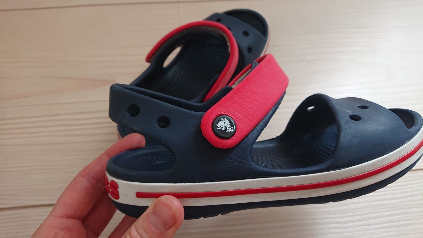 CROCS C12 sandaly