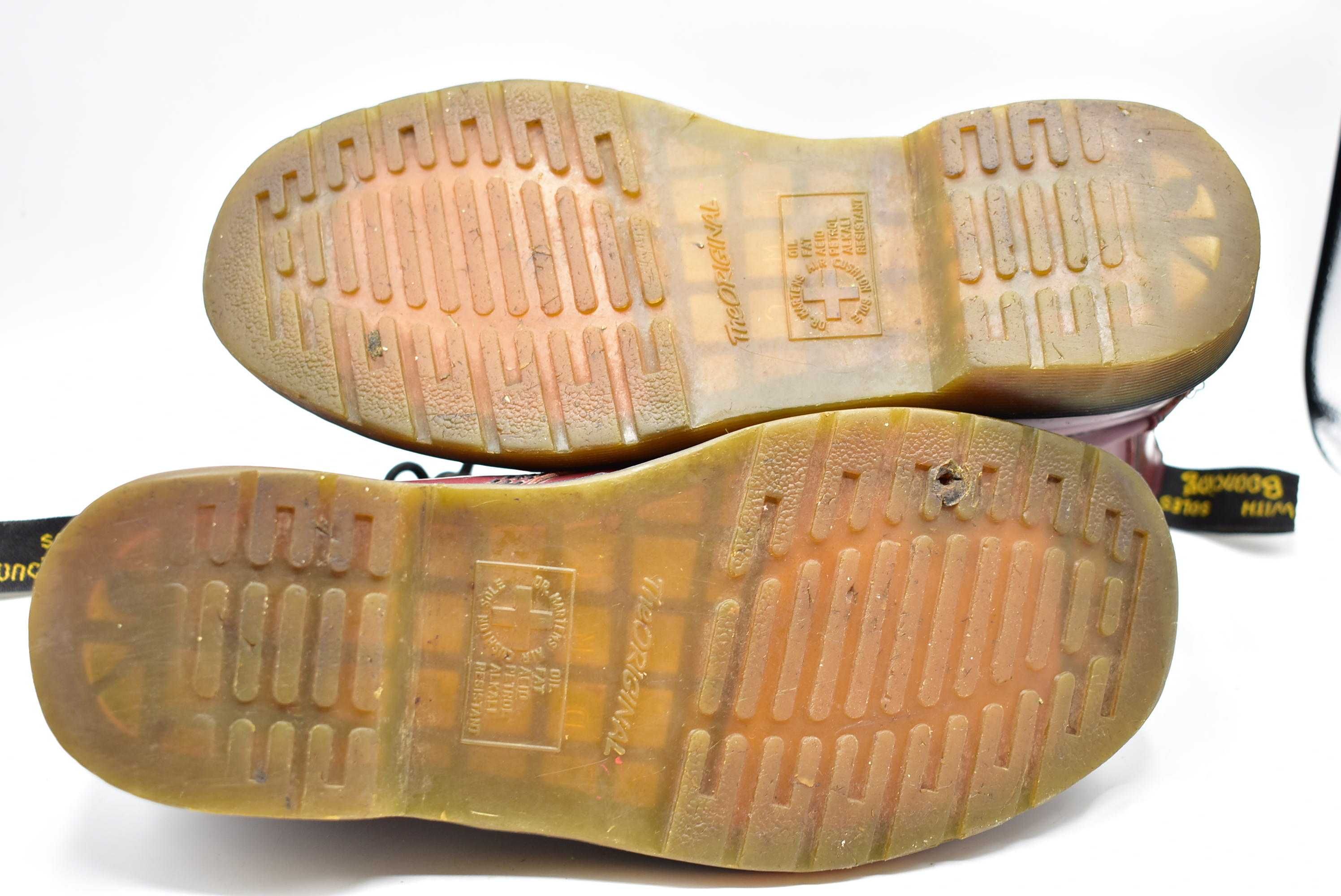 Glany Dr. Martens ( 39 )