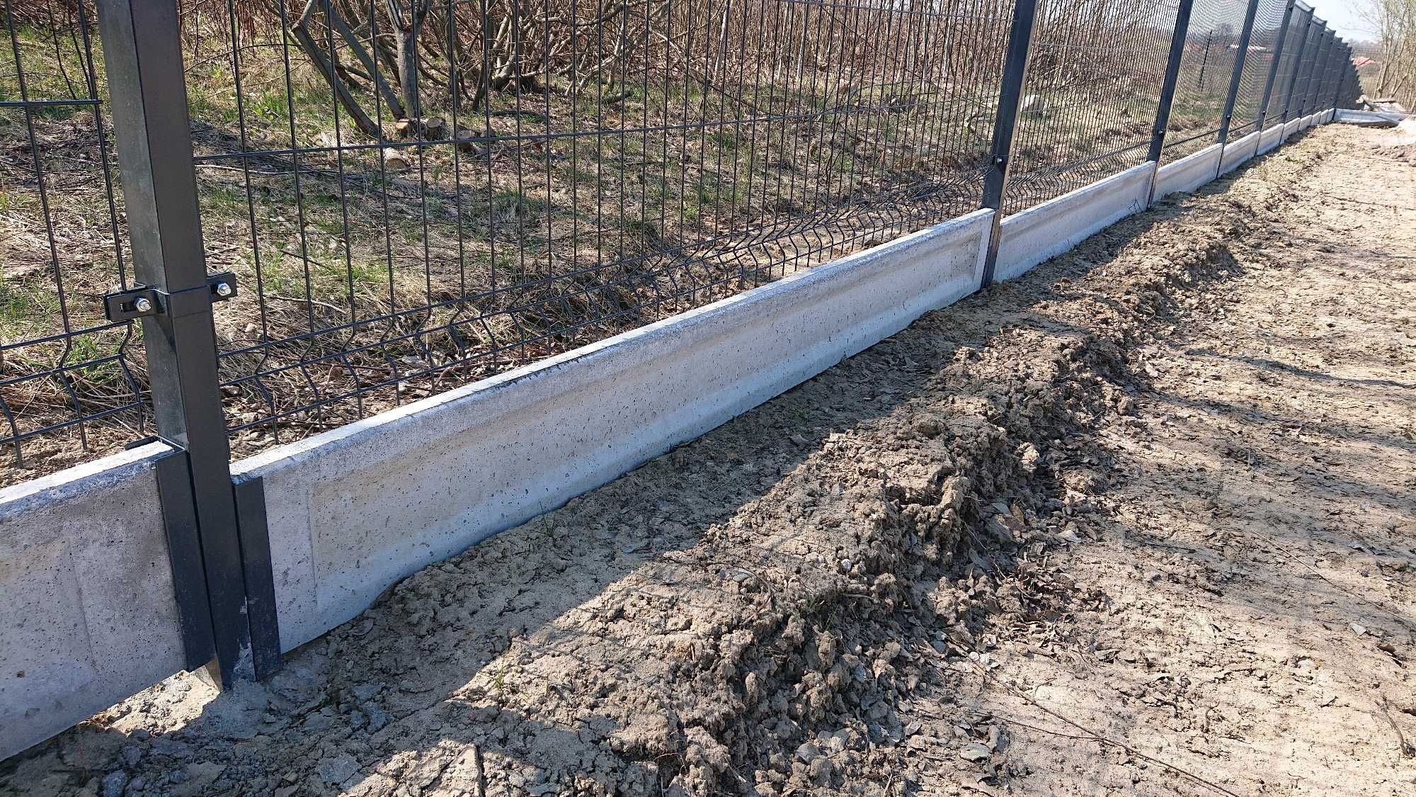 Ogrodzenie systemowe - Podmurówka Betonowa - Panel Ogrodzeniowy