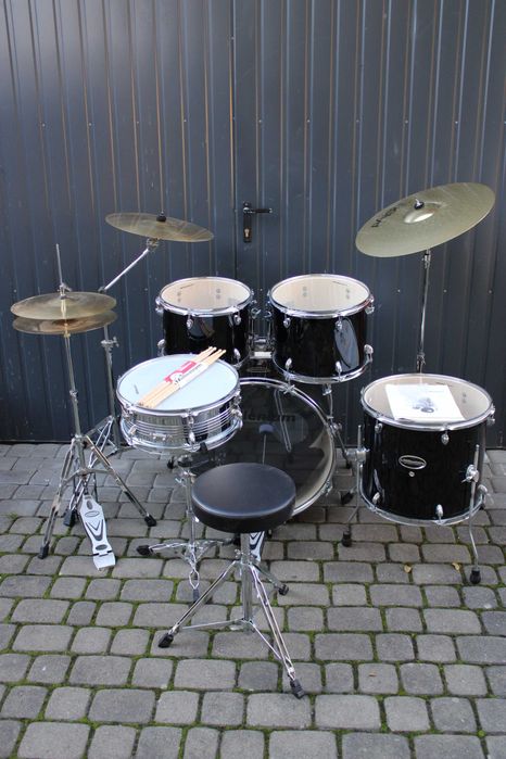 Perkusja MIllenium MX-Set + Paiste 20" Ride + 2x pałki