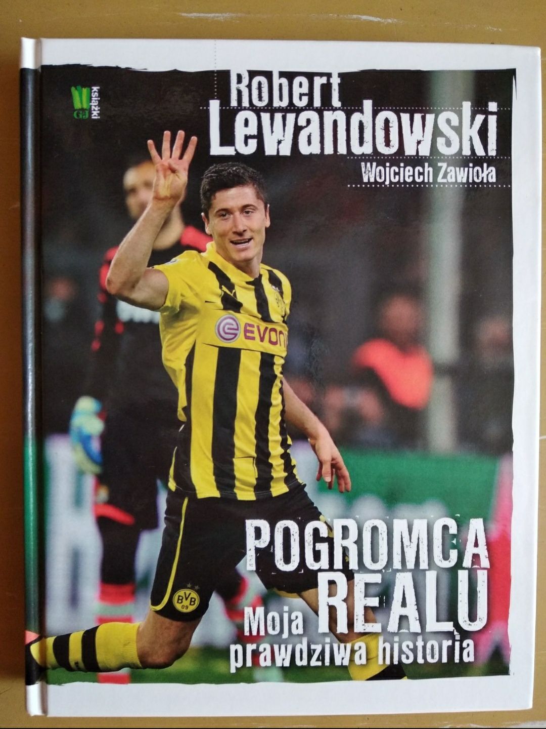 Robert Lewandowski biografia, piłka nożna, pogromca Realu Madryt