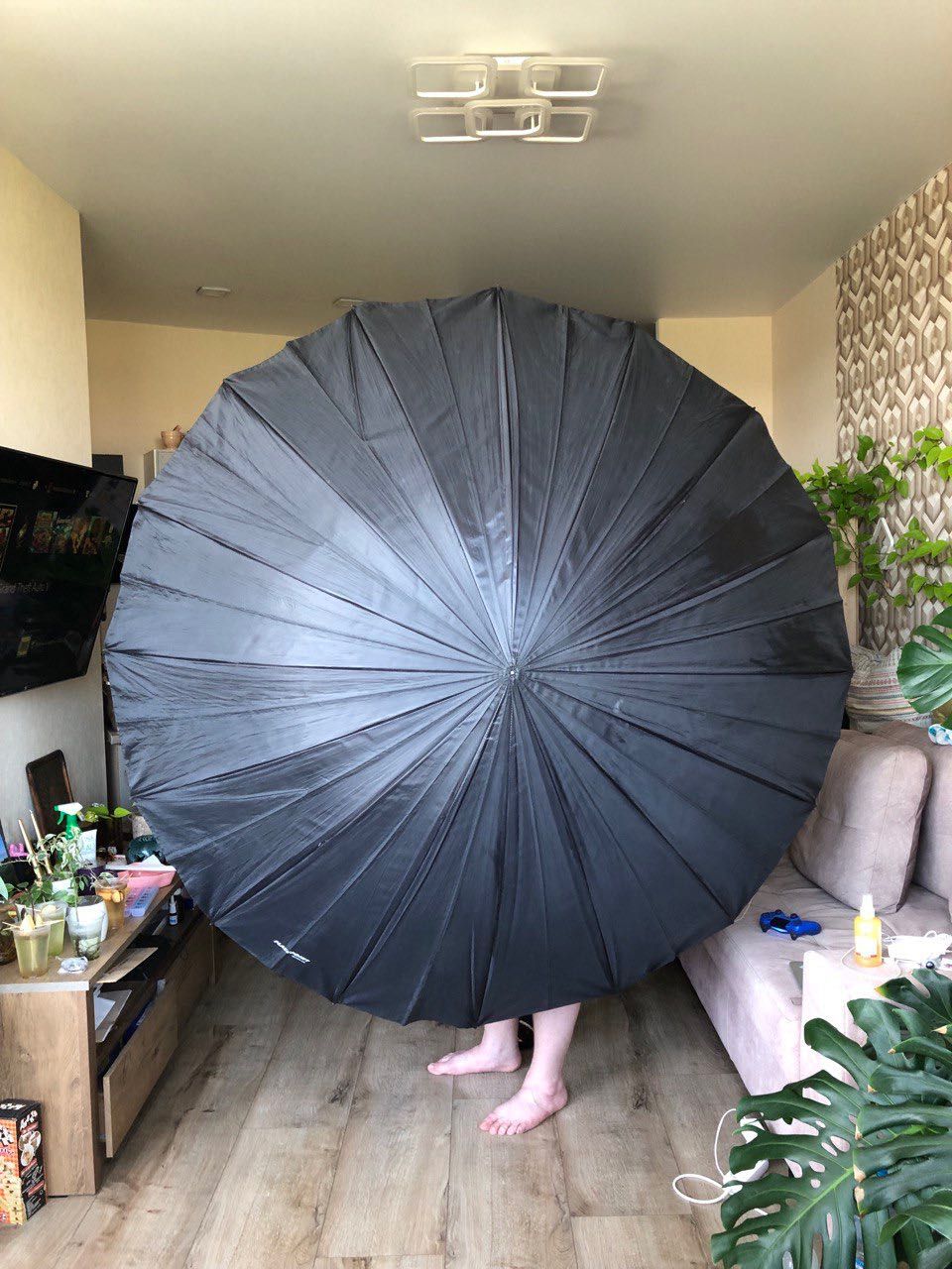 Flashpoint 16-Rib 86 Inch Parabolic Silver Umbrella -7 Feet 220см