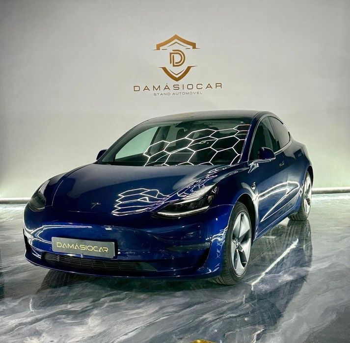 Tesla Model 3 Long-Range Dual Motor AWD