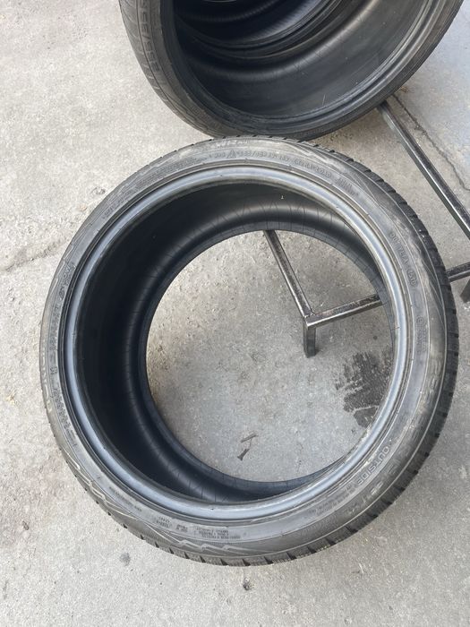 Шини зимові R19 255 35 225 40 Nokian WR Склад Осокорки