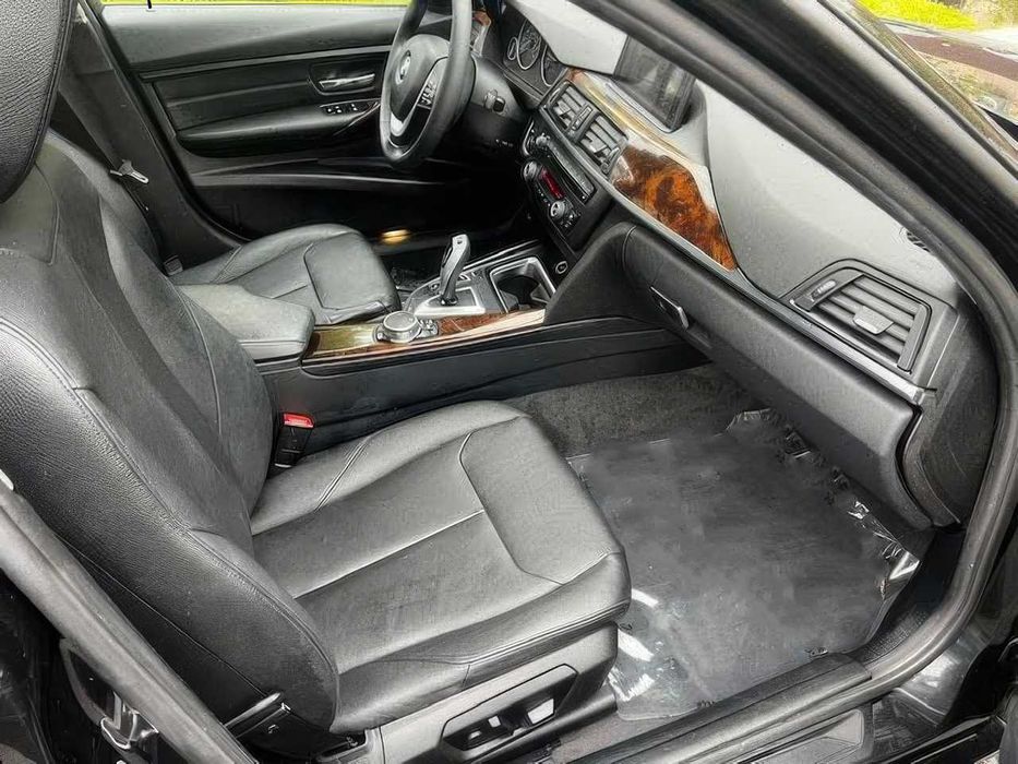 BMW 3 Series 328i xDrive      2015