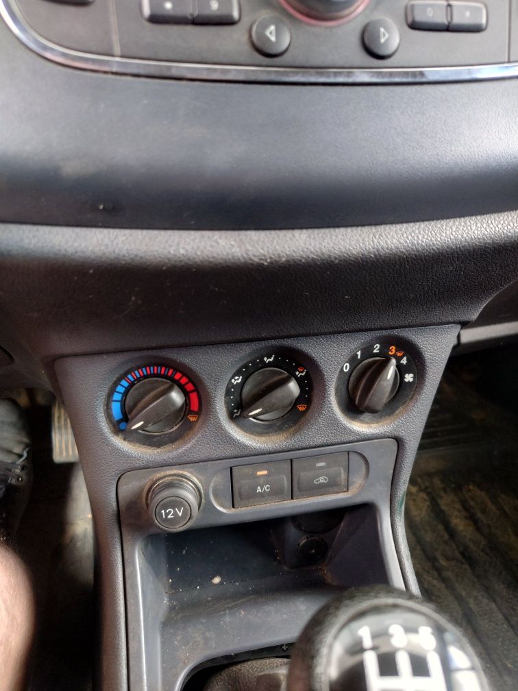 Ford transit connect. Caddy.