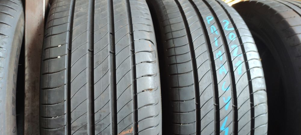 Pneus 215/55/18 semi novos