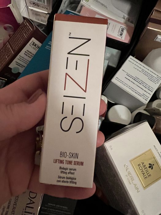 Vários produtos de cosmética
