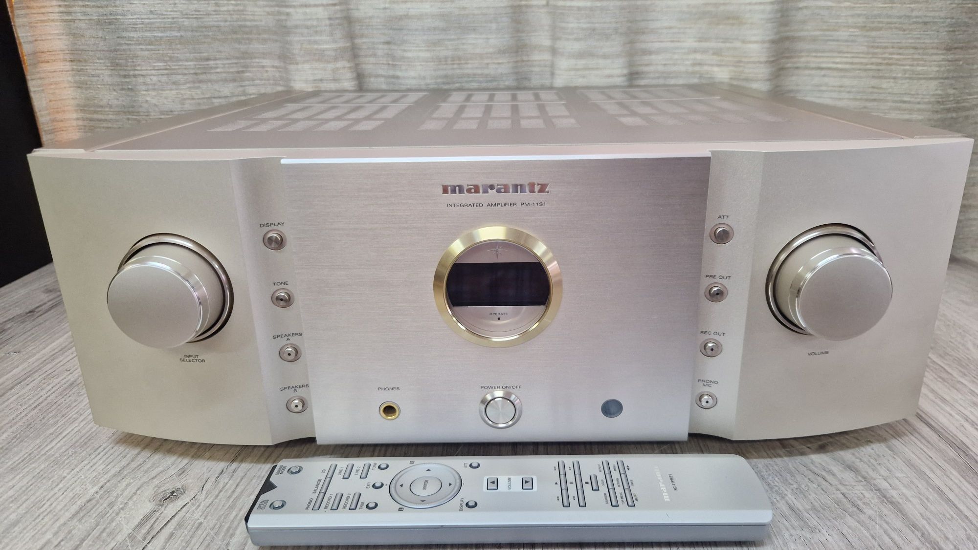 Підсилювач Marantz PM-11S1