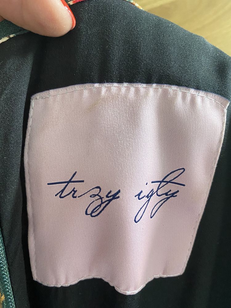 Sukienka  trzy igły