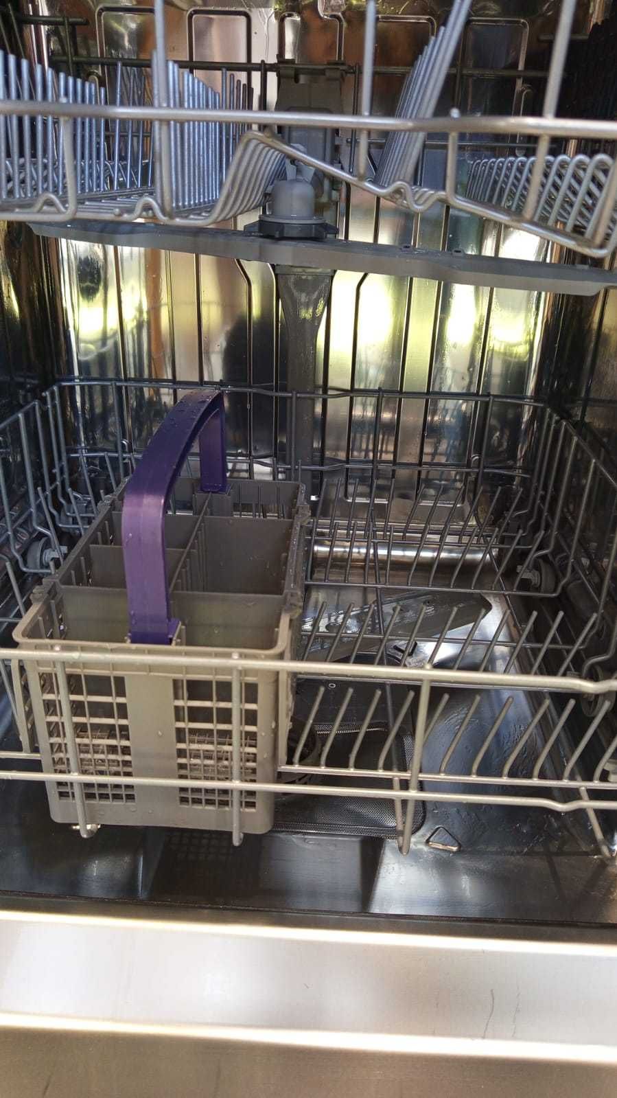 Máquina de Lavar Louça Beko Inox - 13 Serviços