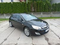Opel Astra J # Cosmo # Czarna #