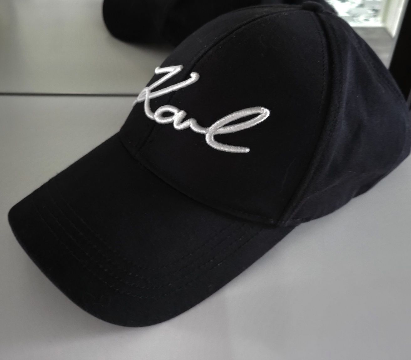 Czapka z daszkiem karl lagerfeld unisex