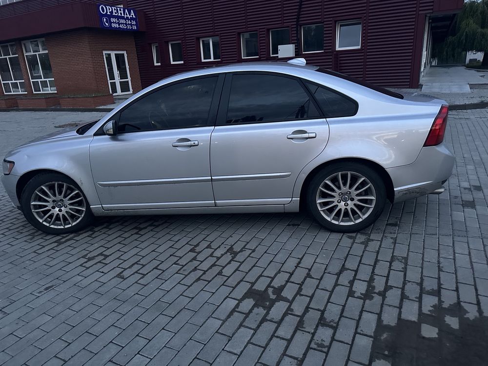 Volvo s40 T5 Вольво