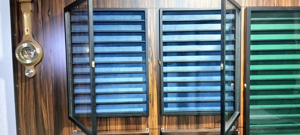 Gablota ekspozytor na coin medale