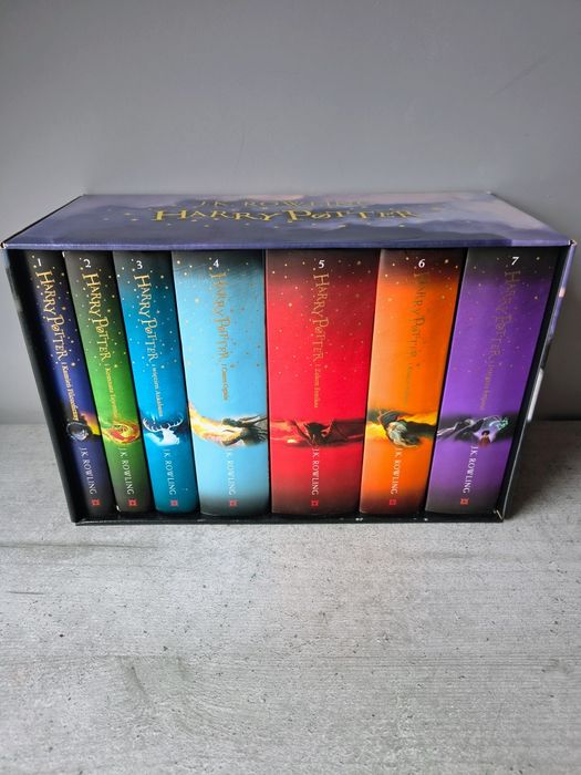 Harry Potter książki w twardej oprawie 7 części komplet J.K. Rowling