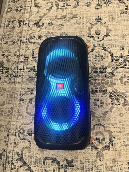 Портативна колонка JBL PartyBox 110