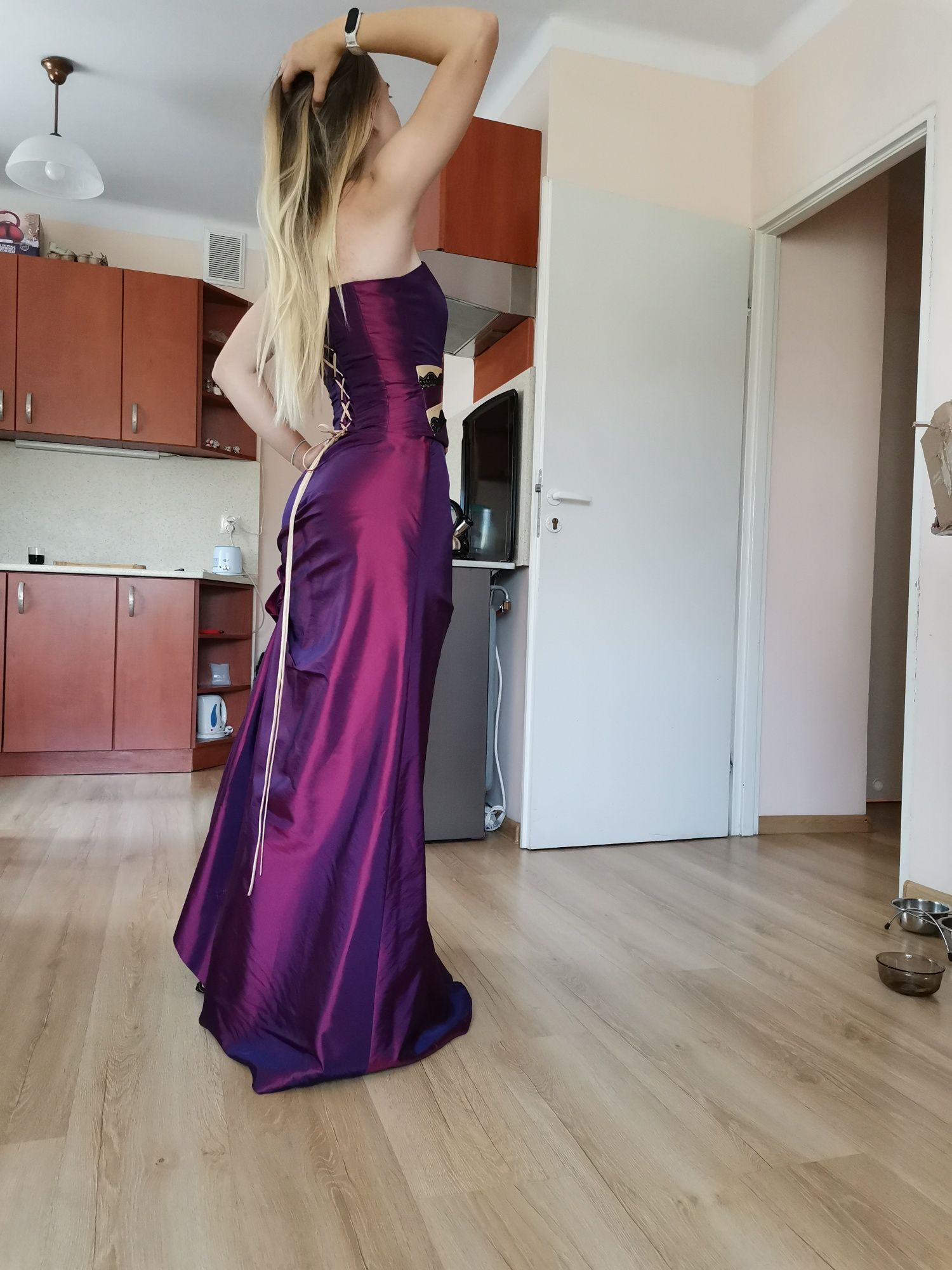 Piękna sukienka wizytowa  na wesele SYLWESTER 2022