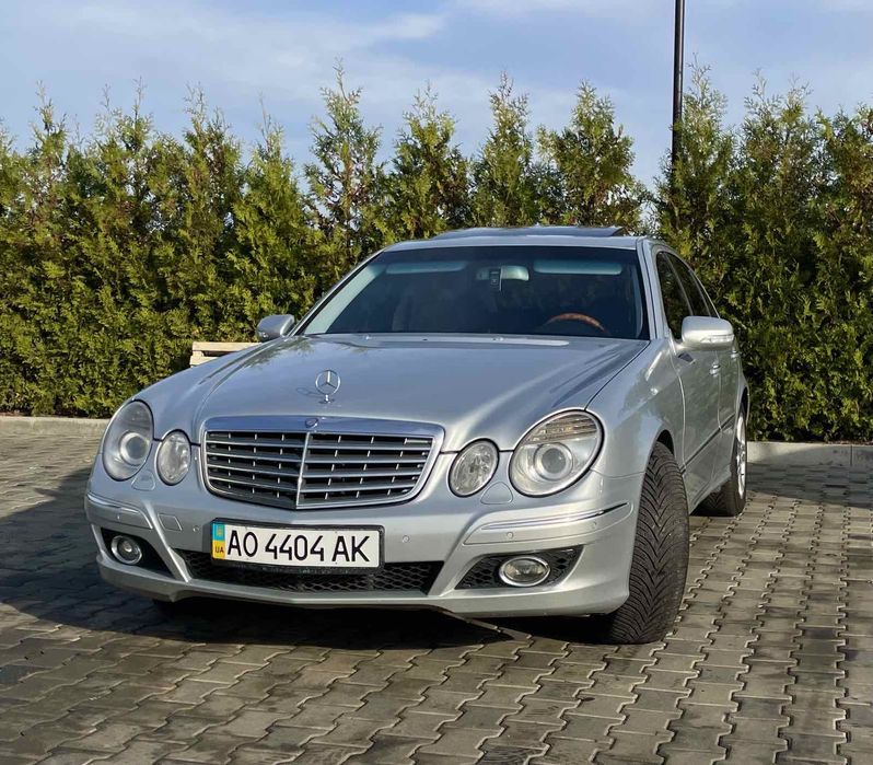 Мерседес бенс  є211..