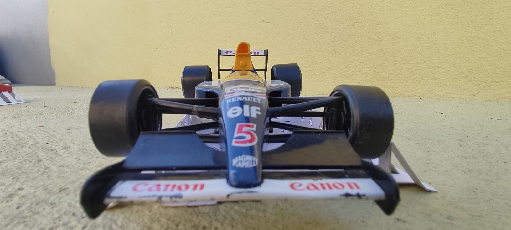 Miniatura Renault F1 Williams FW