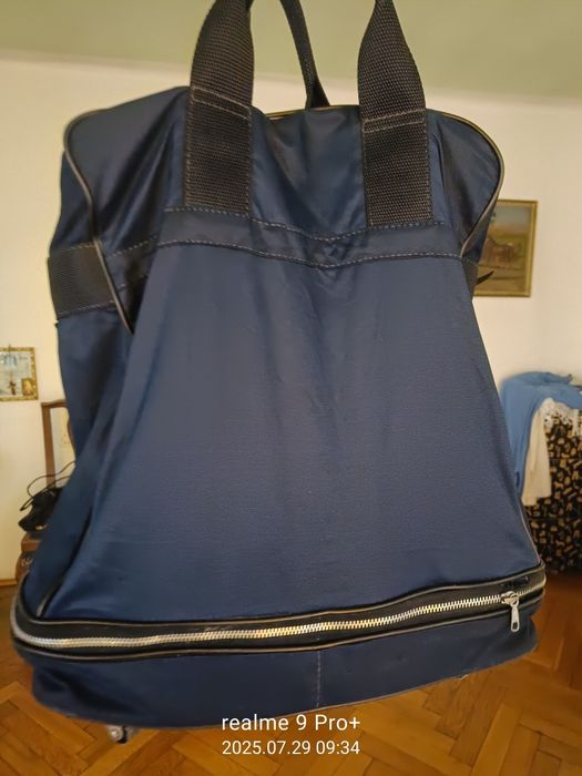 Torbę podróżną bardzo wygodną lekka sprzedam