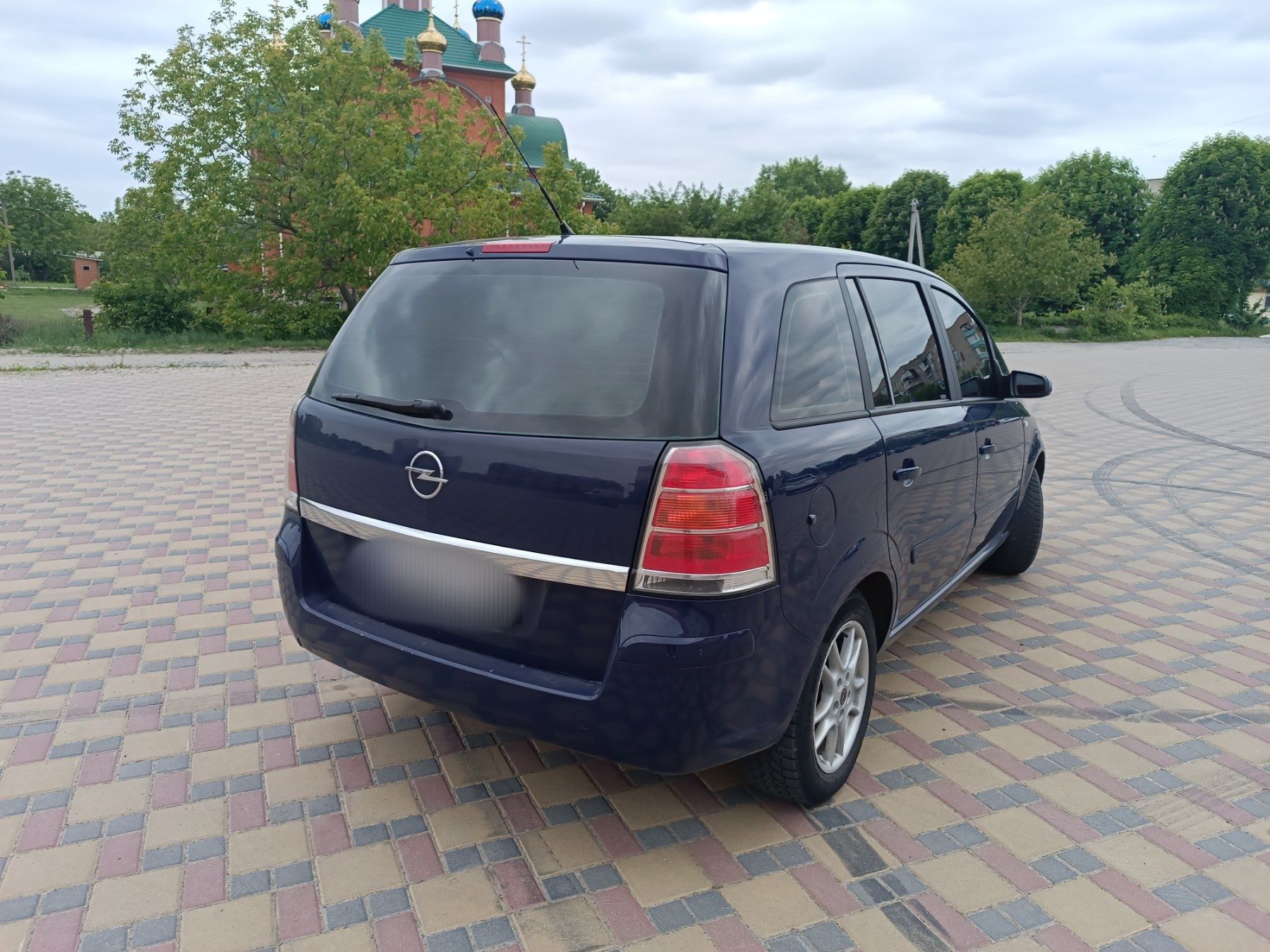 Opel Zafira B терміново