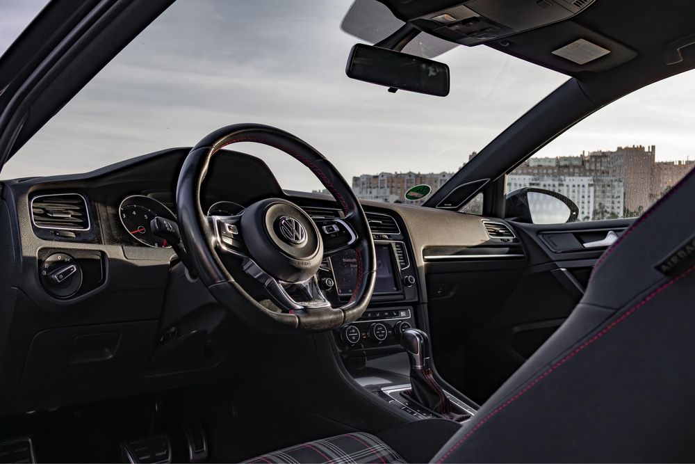 Golf 7 GTI APR (Negociável)