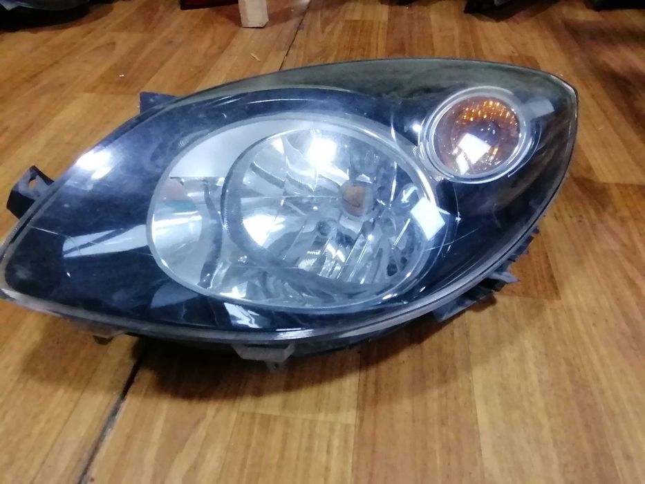 Фары  Renault twingo 2 правая и левая Renault Twingo 2010-2012