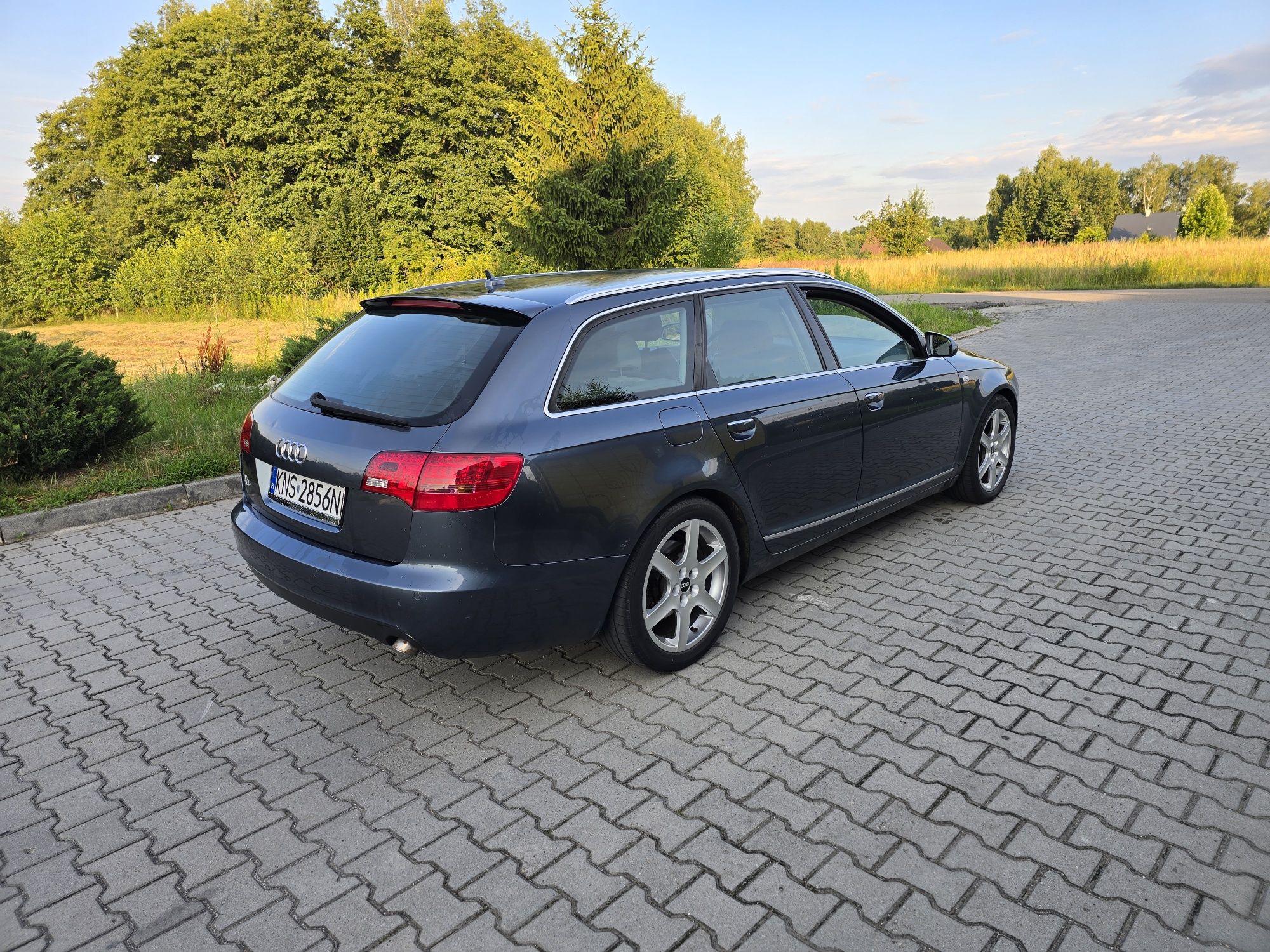 Audi A6 C6 Quattro 3.0 tdi xenon Vebasto hak el klapa