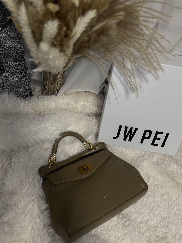 Сумка JW PEI оливкового кольору