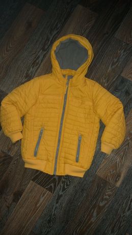 Куртка,курточка 4-6лет