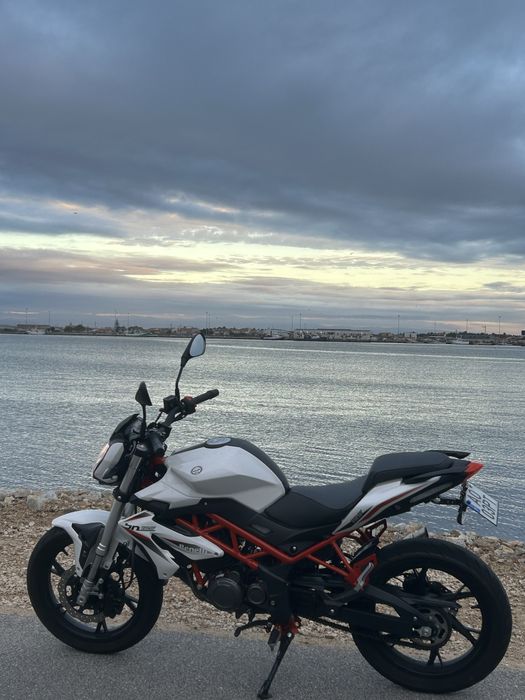 Benelli bn 125 de 2022