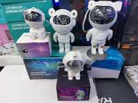 Лазерний нічник-проектор з bluetooth Астронавт Dream Lites