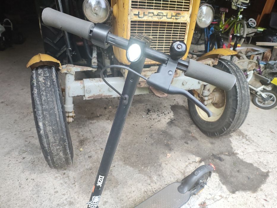 Hulajnoga elektryczna Xiaomi mi electric scooter .