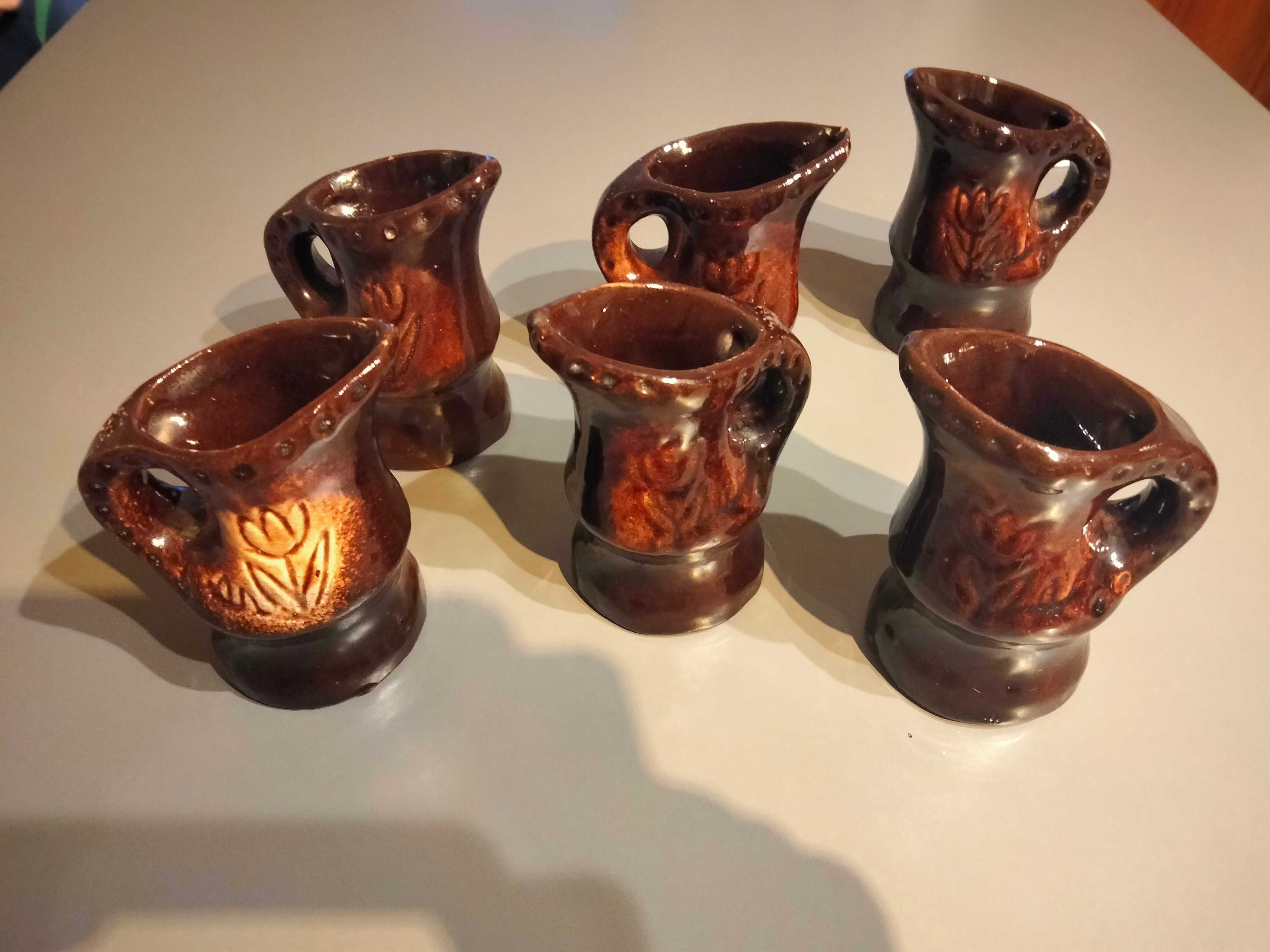 Dzbanuszki ceramiczne, 6 sztuk