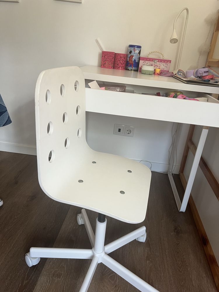 Secretaria e mesa de crianca (secretaria modelo Micke ikea)